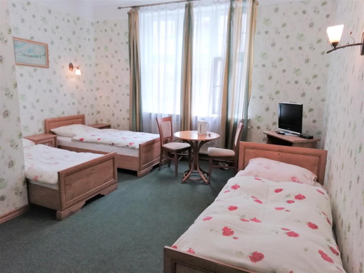 Hostel Dom Goscinny Ela *