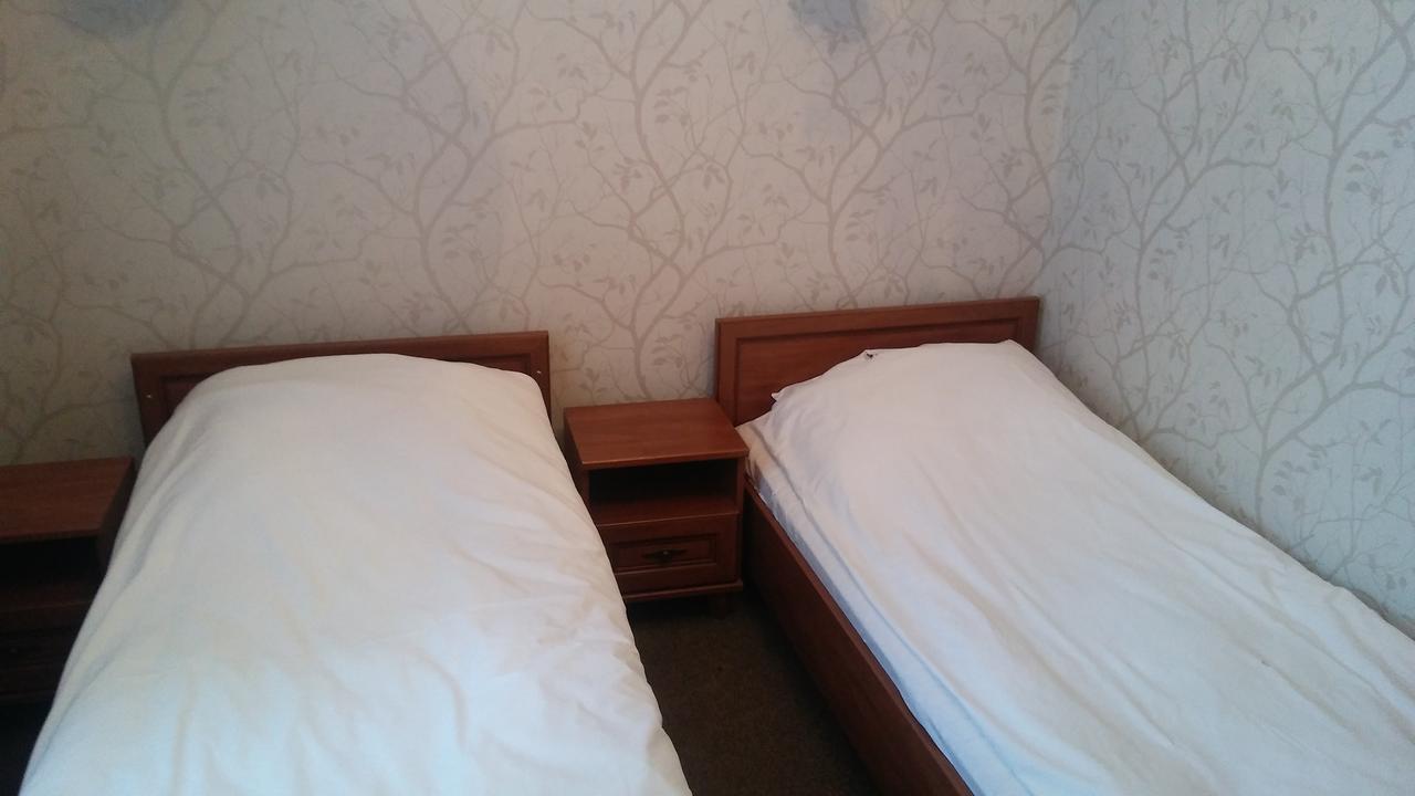 Dom Goscinny Ela Hostel *
